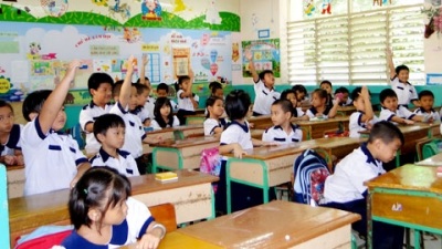 Cấm lớp chọn... vẫn "chọn lớp" - 1 Cấm lớp chọn... vẫn chọn lớp