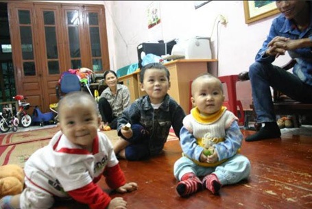 "Chiến lược phát triển giáo dục đang lạc hướng?" - 2 Các nhóm trẻ tự phát không phép phải được xóa bỏ hoàn toàn. (Ảnh minh họa: Tùng Anh)