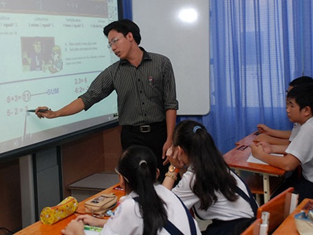 Đừng quá lạm dụng công nghệ dạy học - 1 Đừng quá lạm dụng công nghệ dạy học