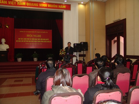 Bộ trưởng Bộ GD-ĐT: Đổi mới cơ chế tài chính để khắc phục yếu kém - 1 Hội nghị quán triệt Nghị quyết 29 lần thứ 8 tại Bộ Kế hoạch và Đầu tư ngày 19/2