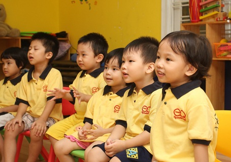 FasTracKids 299 Trung Kính kỷ niệm 4 năm ngày thành lập - 1 Học sinh trong buổi học tại FasTracKids 299 Trung Kính.