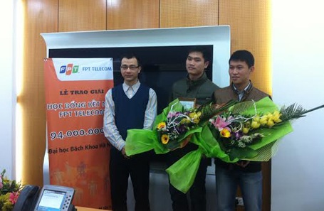 Trao học bổng Kết Nối đến sinh viên Bách khoa Hà Nội - 1 Trao học bổng Kết Nối đến sinh viên Bách khoa Hà Nội