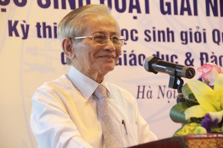 Làm gì để học sinh không "chán" Sử? - 3 Nhà sử học, GS. NGND Phan Huy Lê - Chủ tịch Hội Khoa học Lịch sử Việt Nam.