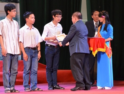 11 sinh viên Toán học ưu tú nhất Việt Nam năm 2014 - 1 11 sinh viên Toán học ưu tú nhất Việt Nam