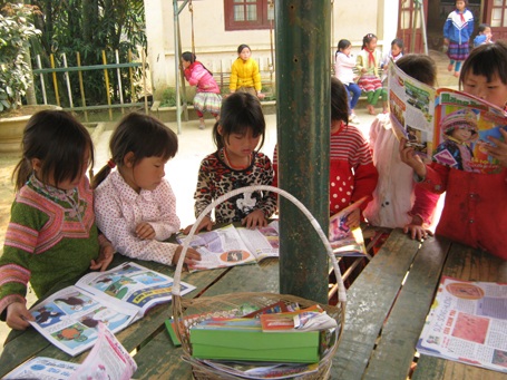 Thư viện trên... cây của học trò H'Mông - 8 Nguyên Chi