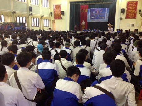 Thủ khoa tới tận trường “mách nước” xử lí bài thi đại học - 1 Buổi tư vấn tại trường THPT Hàn Thuyên (Bắc Ninh)