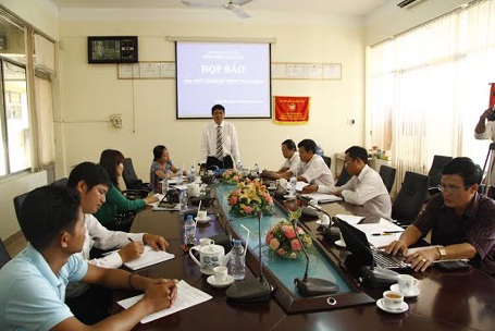Sở GD-ĐT Đắk Lắk họp báo về kỳ thi tốt nghiệp THPT năm 2014 - 1 Quang cảnh buổi họp báo