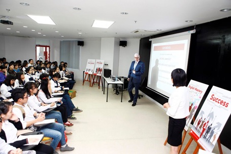 Tư vấn “Giúp con vào đại học không áp lực”