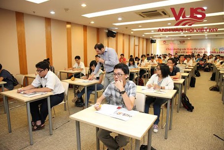 Tranh tài quyết liệt vòng 3 cuộc thi IELTS Challenge - 1 Tranh tài quyết liệt vòng 3 cuộc thi IELTS Challenge