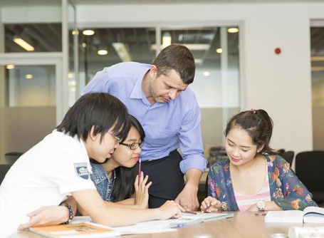 3 nhóm kỹ năng thiết yếu cho môi trường đại học quốc tế - 1 Anh văn Học thuật - Không dừng ở việc dạy ngôn ngữ