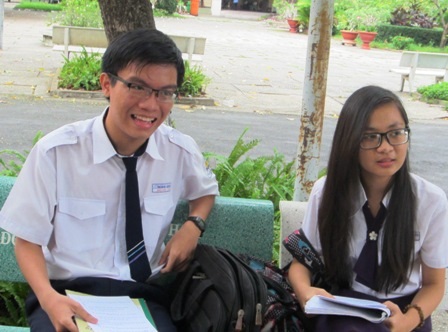 “Lèo tèo” thí sinh thi môn Sử