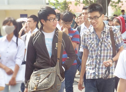 Thí sinh dự thi vào