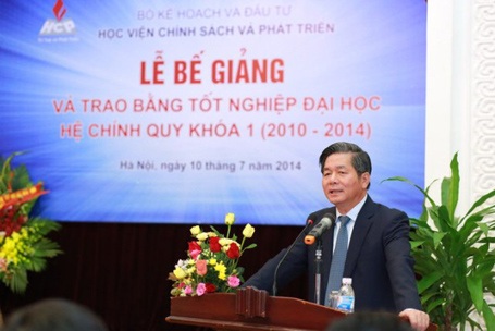 Khóa sinh viên đầu tiên tốt nghiệp Học viện Chính sách & Phát triển - 1 Khóa sinh viên đầu tiên tốt nghiệp Học viện Chính sách & Phát triển