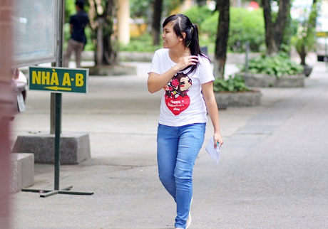 Đánh bắt hải sản ở Hoàng Sa, Trường Sa vào đề Địa lý - 1 Đã có thí sinh làm xong bài thi môn Toán
