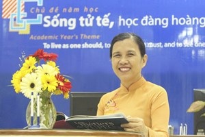 Hiệu trưởng ĐH Hoa Sen được trao tặng Bắc đẩu bội tinh - 1 TS. Bùi Trân Phượng - Hiệu trưởng trường ĐH Hoa Sen