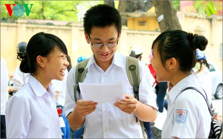 PGS Văn Như Cương bàn về kéo dài cấp THCS lên thành 5 năm - 1 Việc kéo dài cấp THCS lên thành 5 năm đang có nhiều ý kiến khác nhau (ảnh minh họa)