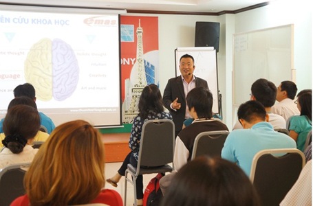 Phát âm chuẩn có giúp bạn giao tiếp tốt tiếng Anh không? - 1 Một buổi chia sẻ dành cho cộng đồng của ông Jimmy Ha