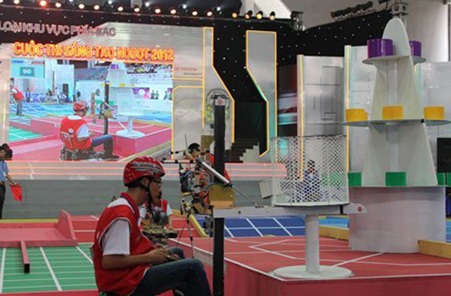 Trường Đại học Sư phạm Kỹ thuật Hưng Yên xét tuyển nguyện vọng bổ sung năm 2014 - 3 Một số thành tích nổi bật của sinh viên