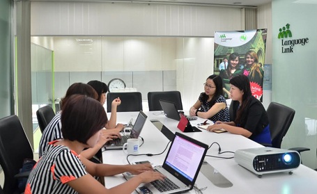 Tư vấn: Đã đến lúc thực hiện giấc mơ vào đại học quốc tế - 1 Quang cảnh buổi tư vấn Đã đến lúc thực hiện giấc mơ vào đại học quốc tế