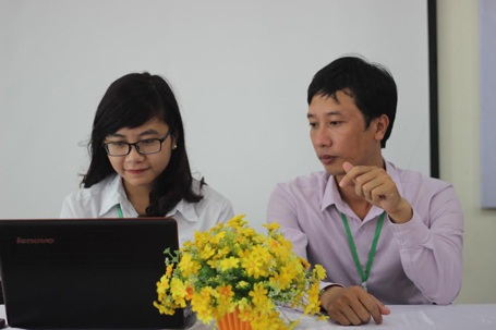 Tư vấn xét tuyển NV2 vào ngành Kiến trúc, Quan hệ công chúng và Kinh tế - 2 Đang tư vấn xét tuyển NV2 vào ngành Kiến trúc, Quan hệ công chúng và Kinh tế