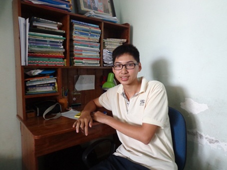 Chàng thủ khoa mồ côi nuôi ước mơ trở thành bác sĩ - 1 Cậu học trò Nguyễn Văn Huỳnh ấp ủ ước mơ trở thành bác sĩ