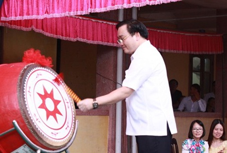 Phó Thủ tướng Hoàng Trung Hải dự khai giảng tại Thái Bình - 1 Phó Thủ tướng Hoàng Trung Hải dự khai giảng tại Thái Bình