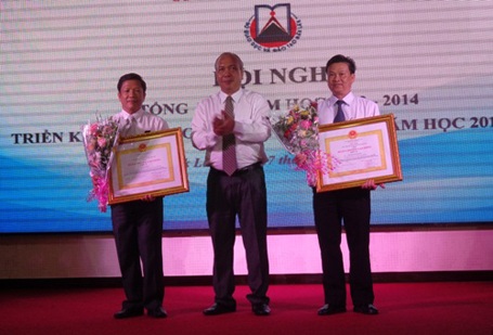 Đắk Lắk: 25 trường học được công nhận đạt chuẩn quốc gia năm học 2013 - 2014 - 1 Đắk Lắk: 25 trường học được công nhận đạt chuẩn quốc gia năm học 2013 - 2014