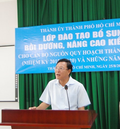 Thành tựu của đổi mới giáo dục đang dần thành hình - 1 Bộ trưởng Phạm Vũ Luận phân tích những nhiệm vụ triển khai Nghị quyết 29 của ngành Giáo dục