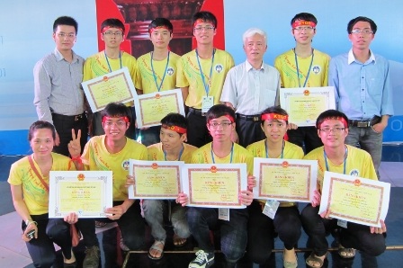 Chàng thủ khoa Olympic đam mê dạy online - 1 Đặng Thành Nam xuất sắc đạt huy chương vàng olympic Toán toàn quốc hai năm liên tiếp