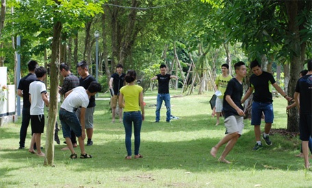 Cơ hội đặc biệt cho các thí sinh muốn học ngành Quản lý kinh doanh cấp bằng Anh quốc - 3 Một buổi học ngoại khóaĠcủa sinh viên khóa 3 nhập học đợt 1 ngày 20/08/2014