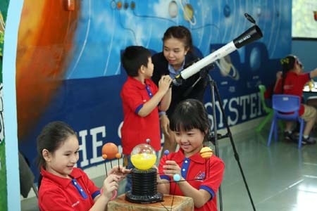 Tài trợ 35% học phí nhân dịp chào đón học viên thứ 500.000 của AMA - 2 Một buổi học Active Learning Kids Teens với những giáo cụ trực quan sinh động