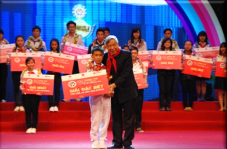Khởi động cuộc thi “Chinh Phục Vũ Môn” giải thưởng 7 tỉ đồng - 2 Học sinh luôn hào hứng tham gia trải nghiệm trò chơi giáo dục