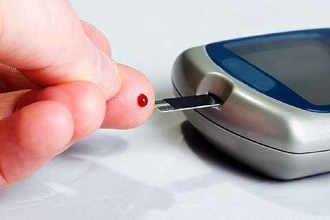 Có nên sàng lọc bệnh đái tháo đường? - 1 Đo đường huyết