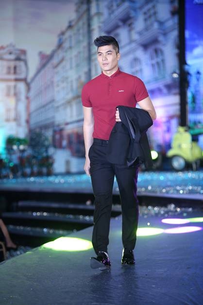 Johnny
Trí Nguyễn đẹp hút hồn trong trang phục của Aristino