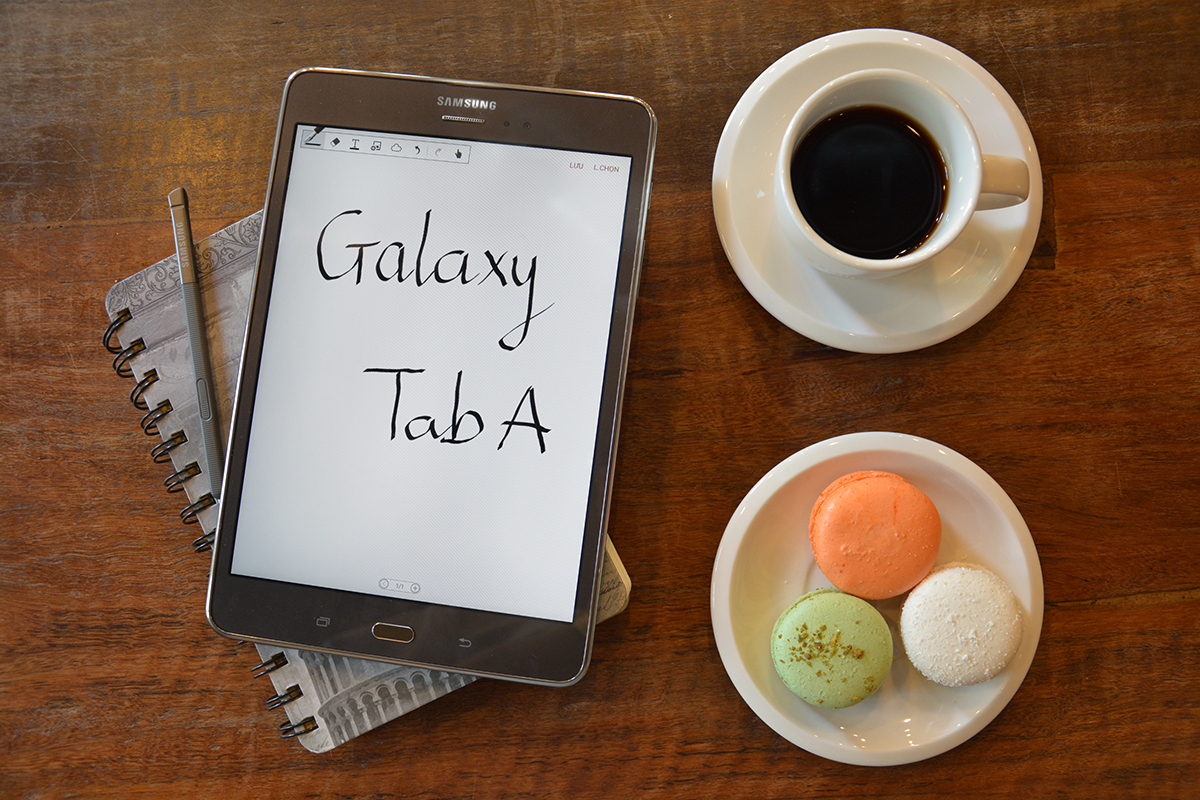 Galaxy Tab A - Máy tính bảng cho người trẻ năng động - 1 Samsung GALAXY TAB
A sẽ giúp bạn xử lý nhanh gọn các “deadline” mọi lúc mọi nơi.