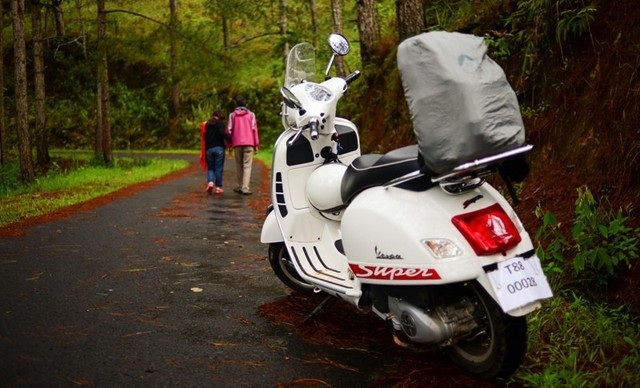 Lửa thử vàng, đường gian nan thử Vespa Sprint và GTS - 2 Lửa thử vàng, đường gian nan thử Vespa Sprint và GTS