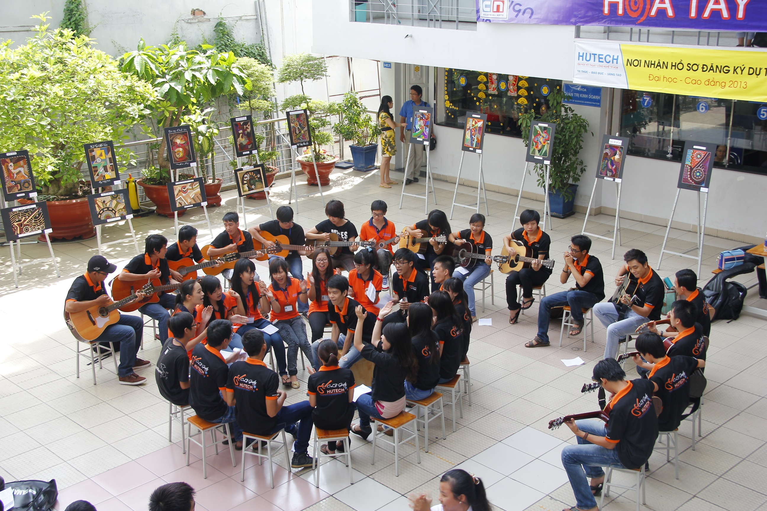 Sinh viên được trang bị các kỹ năng mềm cần thiết để phát triển toàn diện