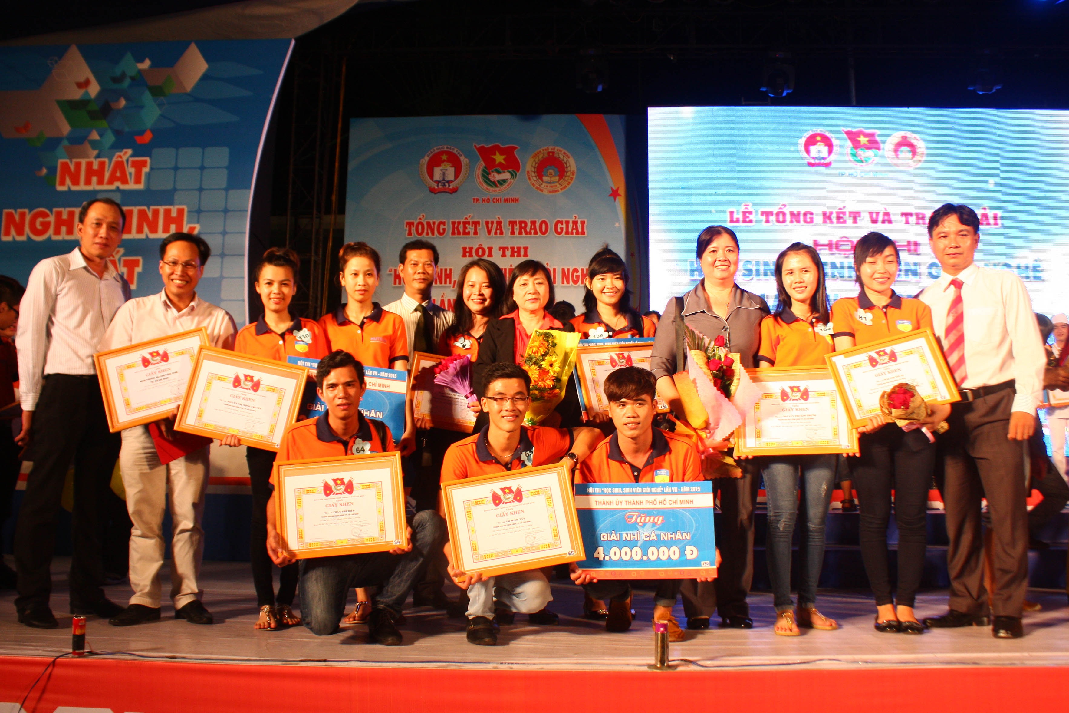 Sinh viên CĐTH HUTECH đạt nhiều giải thưởng cao tại Hội thi “Học sinh giỏi nghề TPHCM” năm 2015