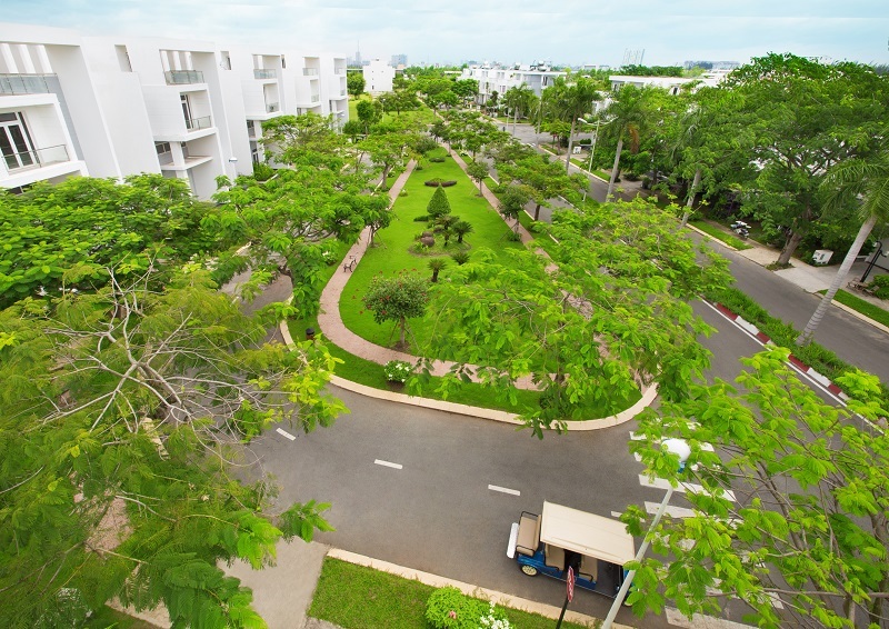 Bất động sản khu Đông TPHCM đón nguồn vốn ngoại - 1 Biệt
thự Villa Park tọa lạc tại trung tâm khu Đông cách
Trung tâm Quận 1 chỉ hơn 12 phút.