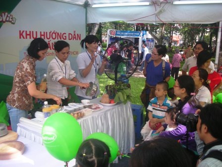 Cả nhà vui khỏe cùng bé - 3