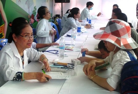 Cả nhà vui khỏe cùng bé - 4