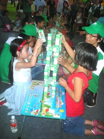 Cả nhà vui khỏe cùng bé - 8