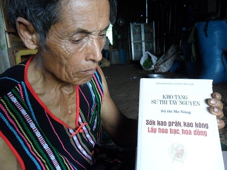 Nghệ nhân Điểu K’lung được xem là “báu vật sống” về Sử thi Mơ nông hiếm hoi còn lại tại Tây Nguyên.