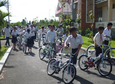 Thăm đất học Vĩnh Thạnh ở Tây Đô - 1 Thăm đất học Vĩnh Thạnh ở Tây Đô - 1