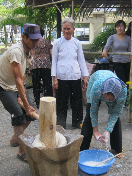 Tết quê giữa lòng thành phố - 14