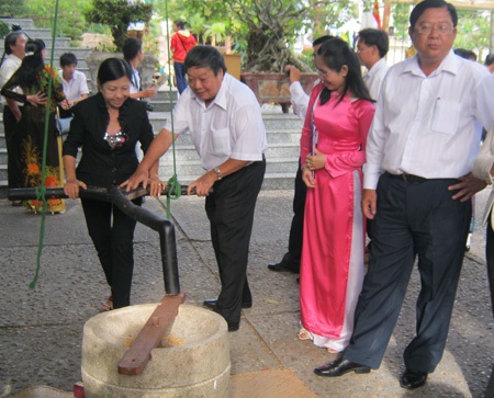 Tết quê giữa lòng thành phố - 3