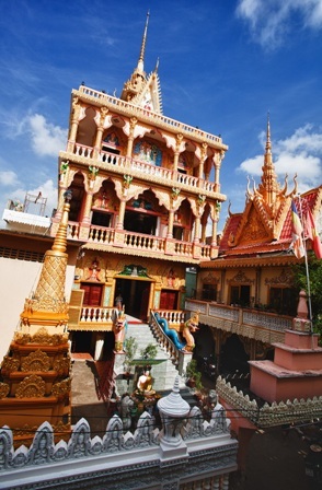 Chùa “Cử nhân” ở ĐBSCL - 1 Chùa “Cử nhân” ở ĐBSCL