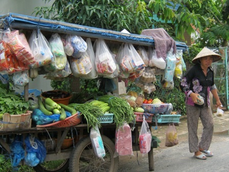 Độc đáo những “khu chợ di động” ở An Giang