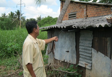 Trưng dụng nhà đất gia đình liệt sĩ để kinh doanh nước mắm