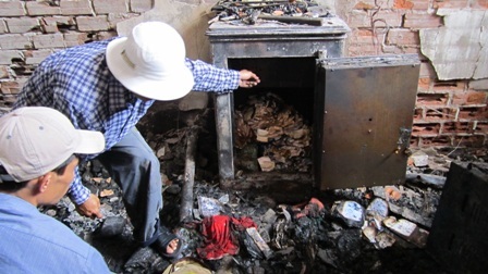 Tình tiết mới về vụ “cháy tiệm vàng, cả nhà chết thảm” - 1 Tình tiết mới về vụ “cháy tiệm vàng, cả nhà chết thảm”